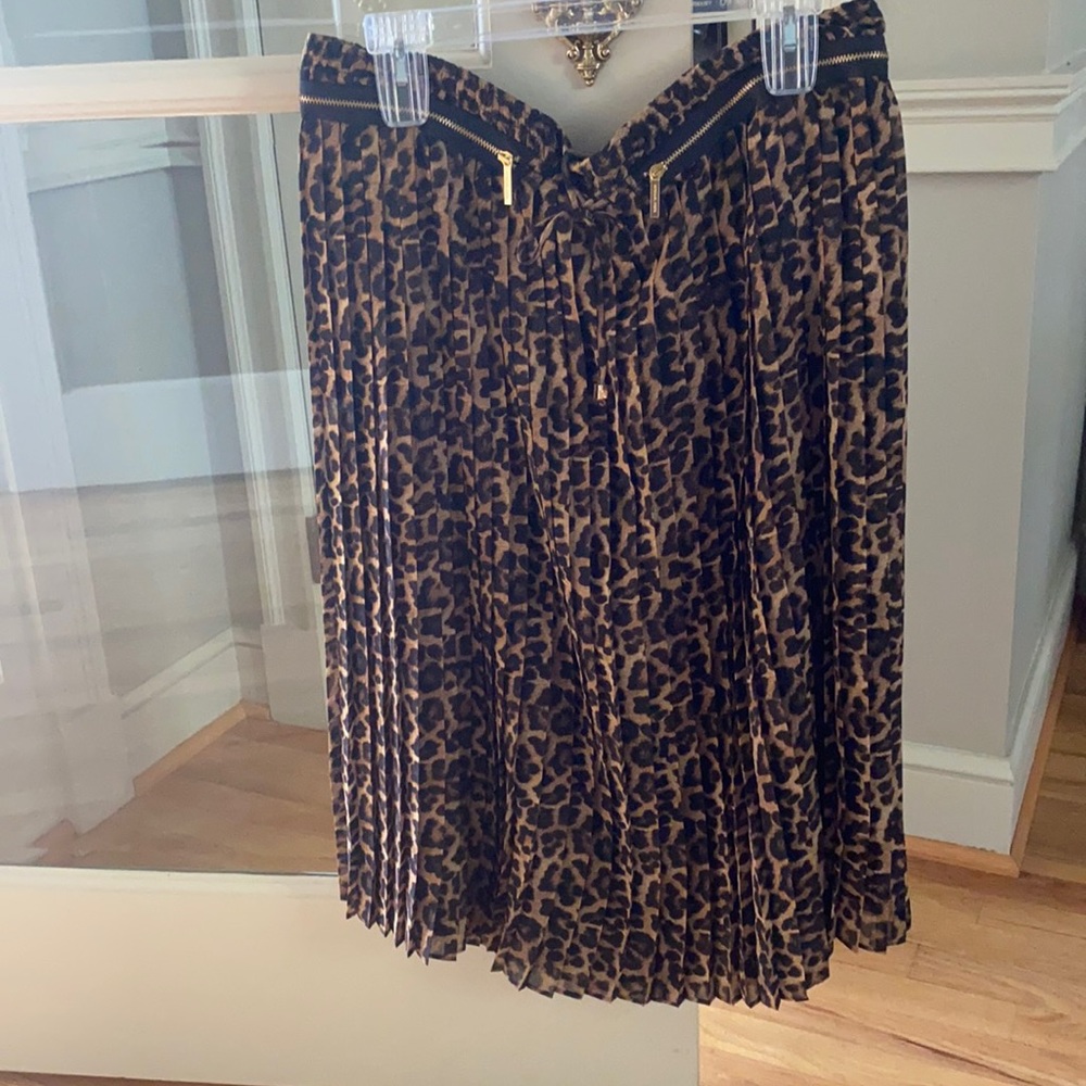Michael Kors pleated cheetah skirt
